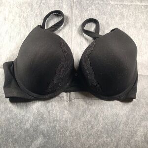 Victoria's Secret Black Lace-Trim Push-Up Bra Perfect Shape 34DD